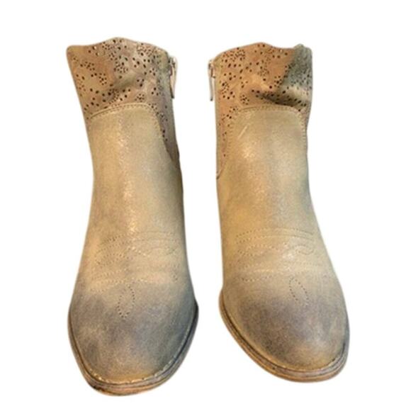 Boutique Corkys Laser Cutout Ankle Bootie 7 Tan Metallic Shimmer Faux Leather - Picture 2 of 6